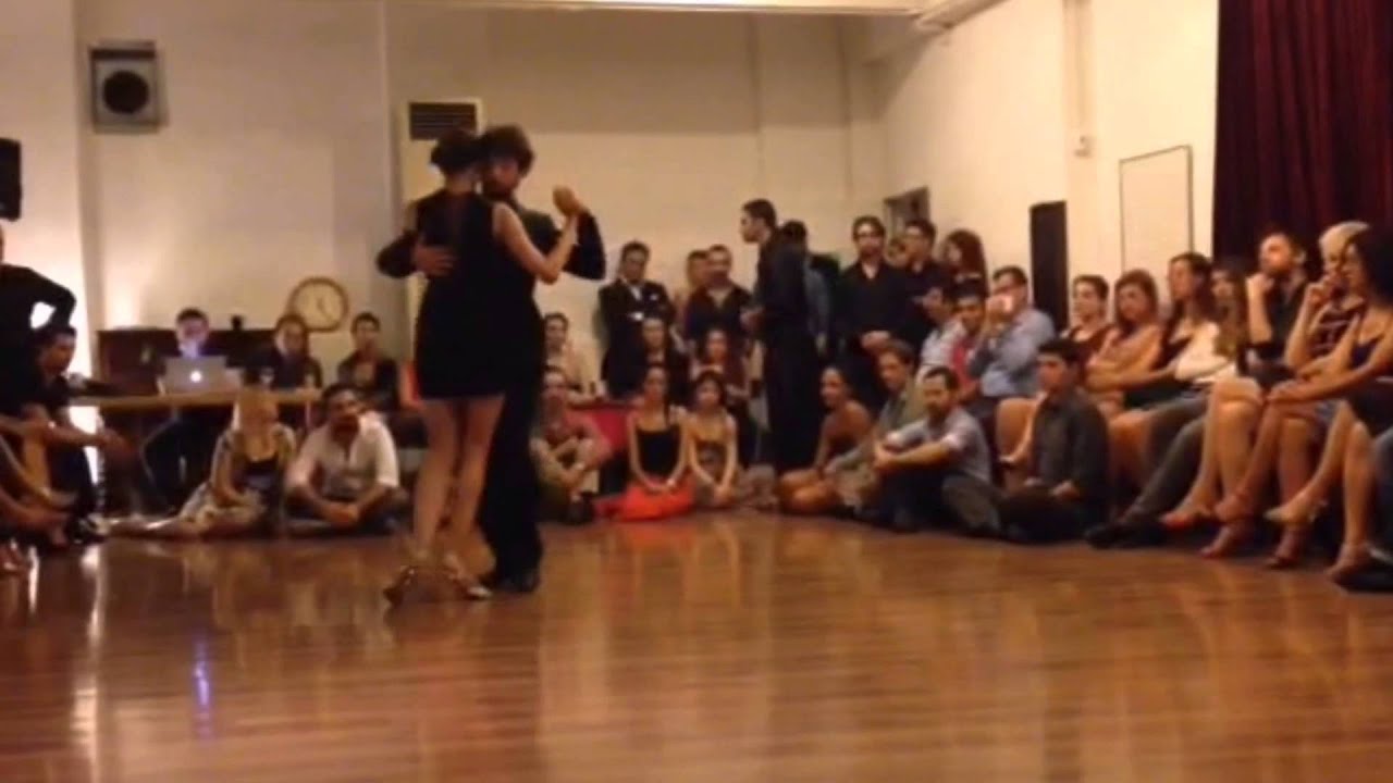 CEREN ÖZTUNÇ & SERDAR ÖMER 4-4 (improvisation) Milonga El Huracan 17/10/2015