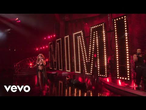 Video thumbnail for Shake It Off (Live From the Honda Center, Anaheim, CA / 2006)