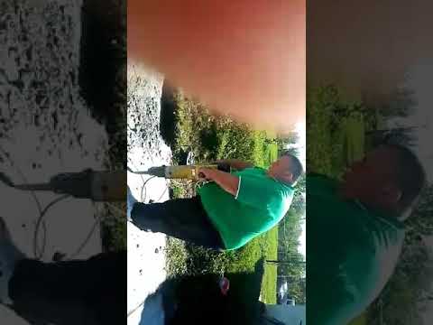 Munceam din greu la Nojorid city .