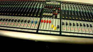 Video thumbnail for Soundcraft GB4 40-Channel - Super Clean! by Bobby Rock