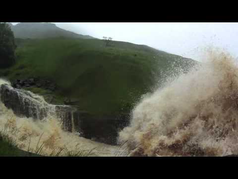 Amazing footage of dovestones reservoir overflow ashway gap in full flood