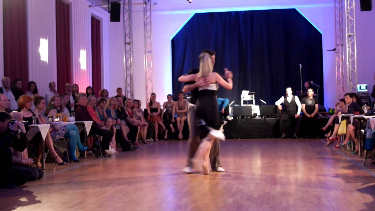 Osky Casas & Tajana Burger Casas 20 Years Tango GRAZioso 2 of 5