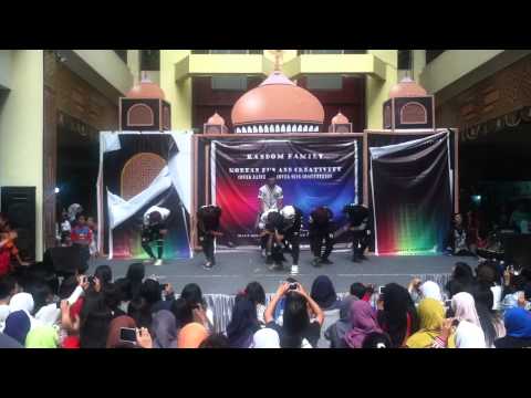 G-SWAG dance cover BTS at BTM Bandung
