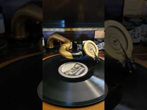 Leave Me with a Smile - Club de Vingt Orchestra  Edison DD Records #50892 1921