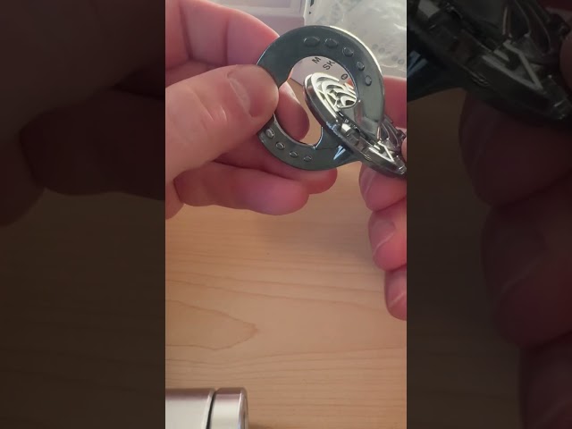 Vídeo relacionado con Holzsammlung 15 Piezas Rompecabezas de Metal, Juegos de Ingenio Rompecabezas Metal Classic Mini IQ Puzzle, Juguetes Inteligencia Educativos Regalo para Adultos Niños Adolescentes
