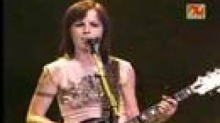 Dolores O&#39;Riordan - I Can&#39;t Be With You (Live in Chile)
