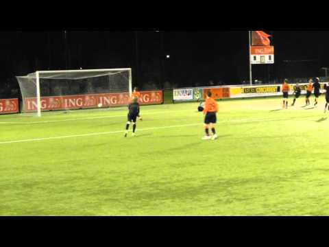 12 jan 2016 VV De Meern C2 - VV De Meern D1 vriendsch 6-2 Doelpunt Yoran, assist Sam (2-2)