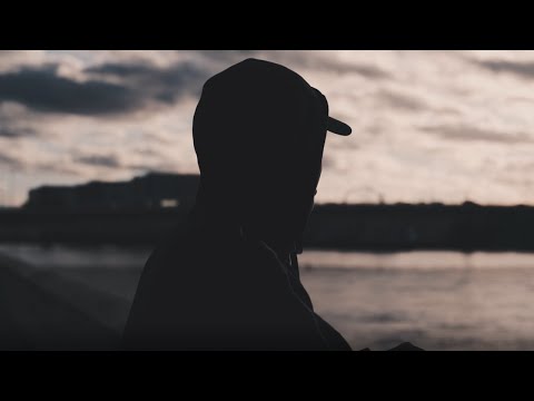 FLOUW - Weit entfernt [official Video](Prod. Deymx)