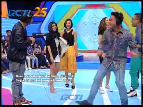 Main Tebak Lirik Bersama Ringgo dan Naysila - dahSyat 04 Oktober 2014