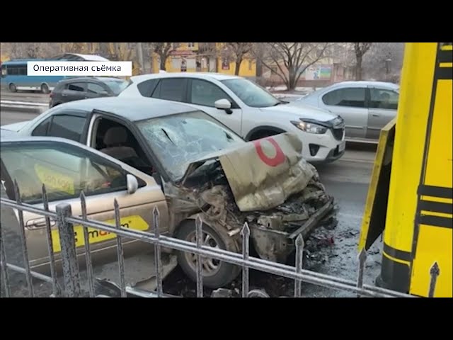 Автобус с сотрудниками ангарского предприятия попал в ДТП