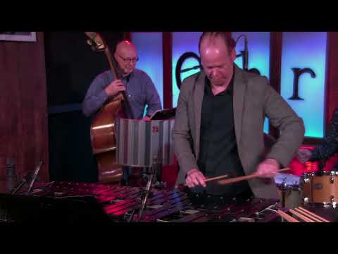 Behn Gillece & Brian Betz Quartet Live at Chris' Jazz Cafe - Lean Years