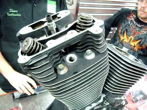 Part 04 How to install cylinder head on a Harley v-twin S&S Revtech EVO
