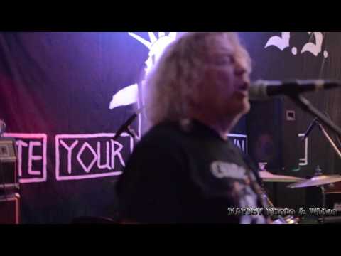 Crude SS (Swe) - Vad Jag Säger Och Vad Du Gör @ Titkok Kamrája