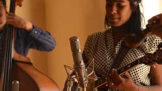 Folk Alley Sessions: Leyla McCalla "Changing Tide"