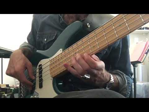 Marcus Miller - Untamed (bass solo transcription)