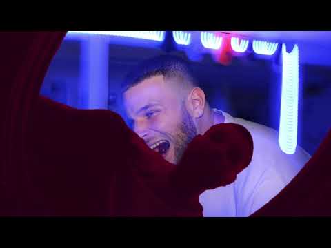 mikefellow - SOUNDWAVES | UNTITLED (Shot by. @sherylcrowbar)