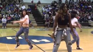 Friday Night Teenear Feat. Sage The Gemini | Nikki Santiesteban