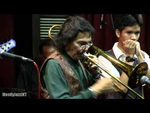 Like Father Like Son ft. Reyhan - Oleo @ Mostly Jazz 25/12/13 [HD]
