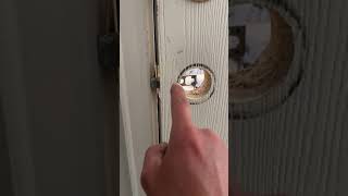 How to fix a jammed KWIKset door knob fast and easily!