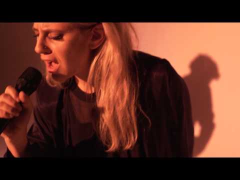 Doe Paoro - "Traveling"