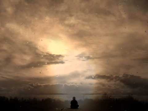 Dokąd od niej uciekasz...śpiewa Michał Bajor