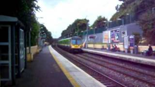 preview picture of video '12:30 Dublin Pearse - Drogheda MacBride Commuter,Kilester Station'