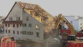 preview picture of video 'IM CHERNE 1 Schopf-und Doppelhaus-Abriss'