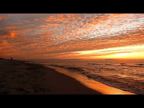 4K Entspannt Am Meer - Kristall Blaues Ozean - Stiller Hintergrund - Strand - Sonne - Wellen - 4K HD