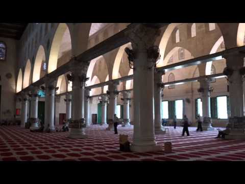 Pamje nga mbrendia e xhamisë Al-Aksa