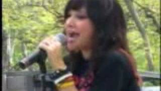Doing Just Fine (live) / Lalaine