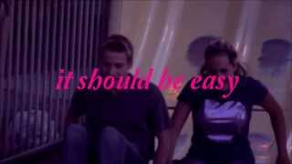 Britney Spears - It should be easy (Lyric Video)