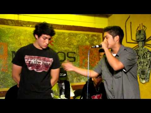 DOBLER VS CHAMO || CUARTOS DE FINAL || TRAFICO DE RIMAS || TRUJILLO 2015