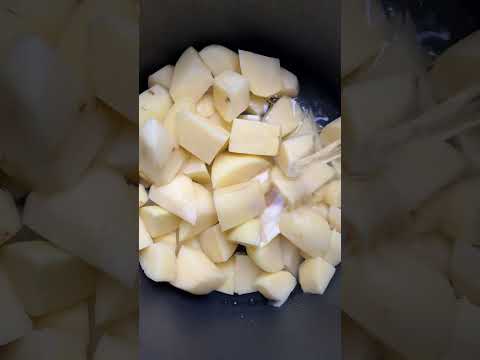 Cheesy Mash Potatoes