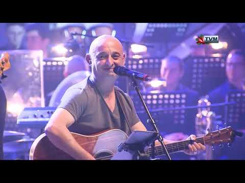 QUEEN meets COLDPLAY Concert - Cash & Band - Clocks