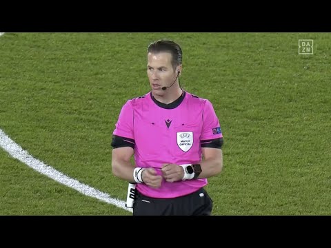 FIFA-Moment des Grauens | DAZN