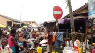 preview picture of video 'On the streets of Koforidua, Ghana (Africa)'