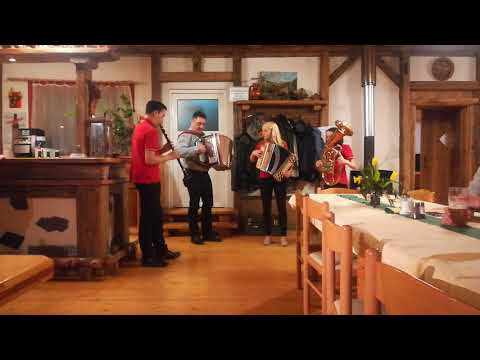 Dort wo unsere Heimat ist - Geschwister Scharf mit Papa