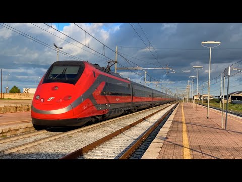 IL FRECCIAROSSA IN NUOVA LIVREA SFRECCIA A GRANDE VELOCITÀ NELLA STAZIONE DI TRINITAPOLI!