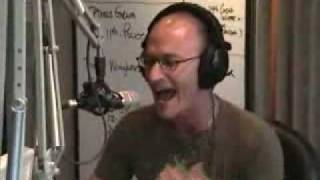 Eric Schwartz performs his Paris Hilton song live!