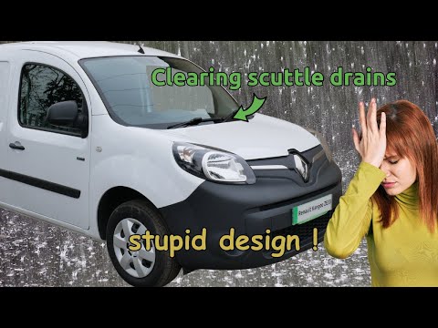 The windscreen scuttle drain tubes on a Renault Kangoo II (& why the easily block up)
