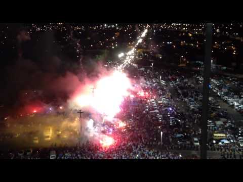 "Torcida do Paysandu fazendo a "Ruas de Fogo" antes do jogo com o Botafogo." Barra: Alma Celeste &bull; Club: Paysandu