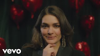 Emily Roberts - Relationshit