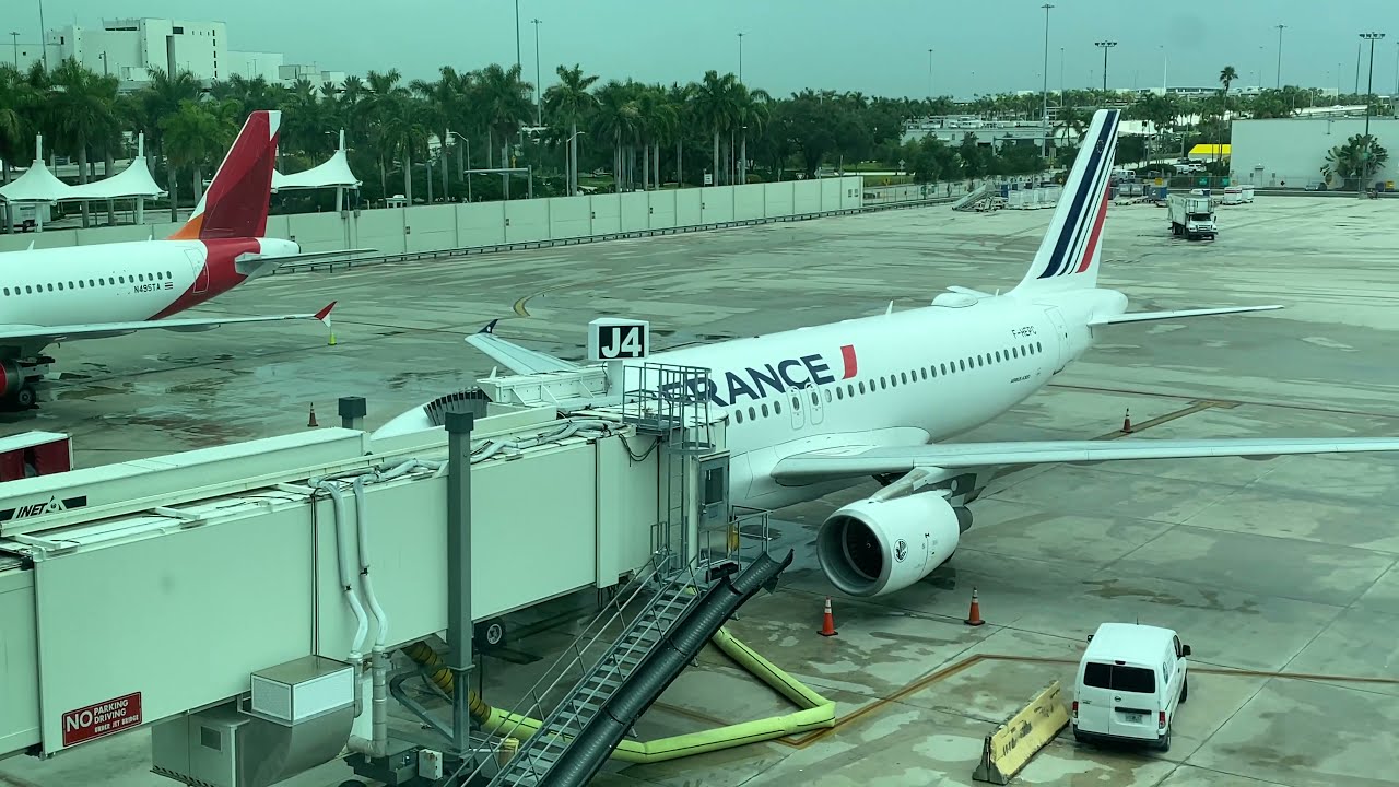 LATAM VIP Lounge thumbnail