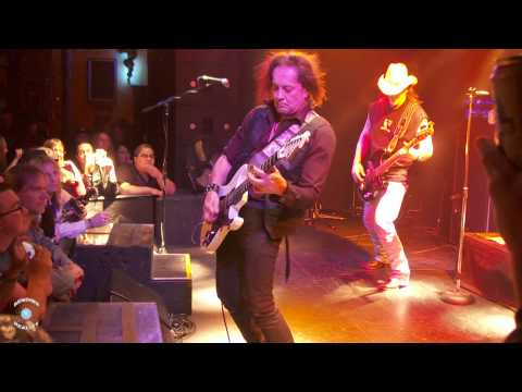 Can Guitar God Jake E.  Lee Still Shred