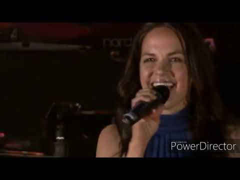 SCHILLER MIT MIA BERGSTROM - PLAYING WITH MADNESS LIVE