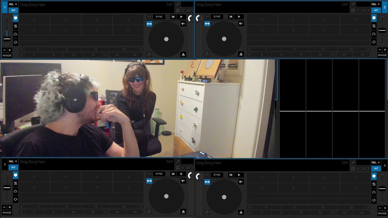 Music from DJ Bolas ft. Tylenol Jones (Radio Bolas #5)