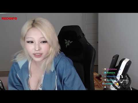 Hyoon S Clevage On A Stream