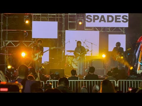 IV OF SPADES - Nanaman (Live at Eton Centris) 