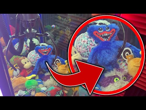 Playing The REAL LIFE HUGGY WUGGY Claw Machine