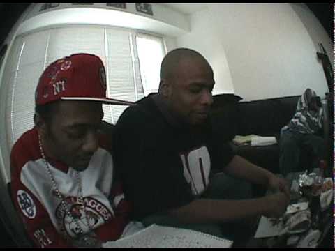 Alchemist in the studio w/ Prodigy CHEMICAL WARFARE 7.7.09